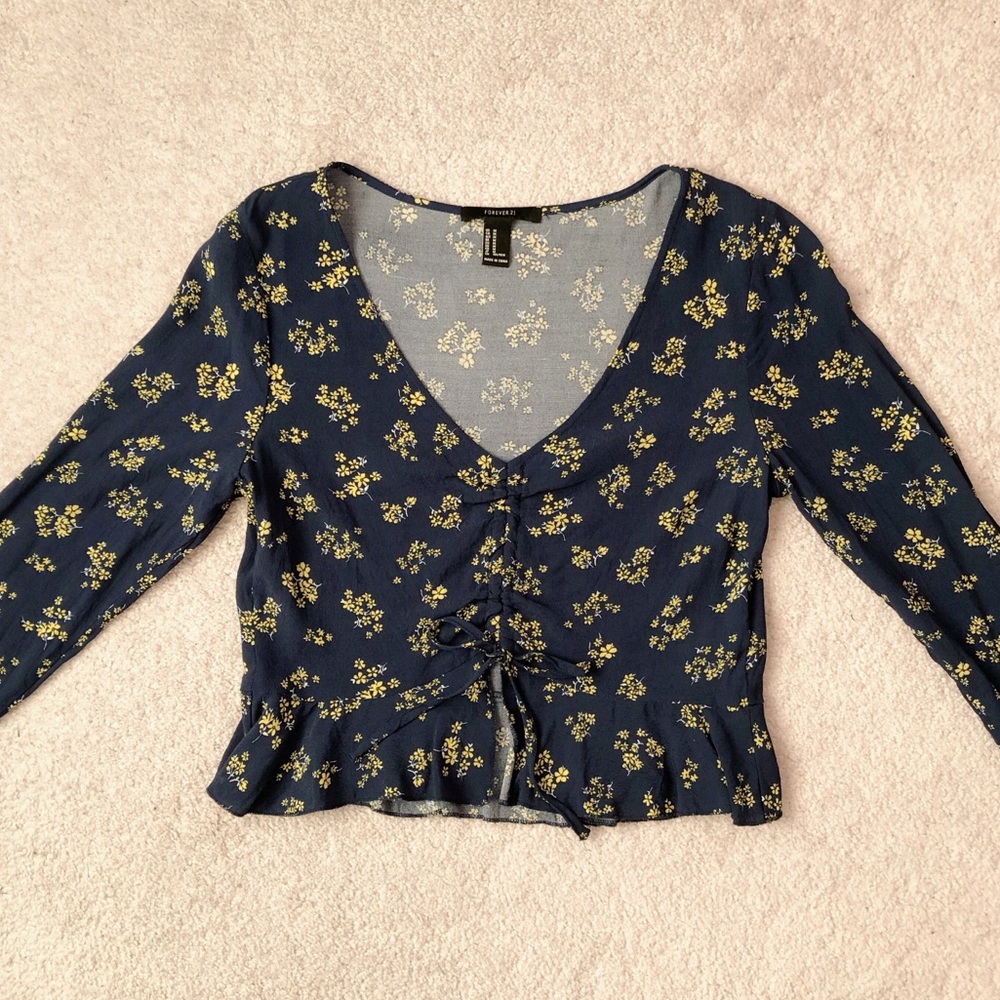 F21 Navy Blue Floral Cropped Ruffle Blouse